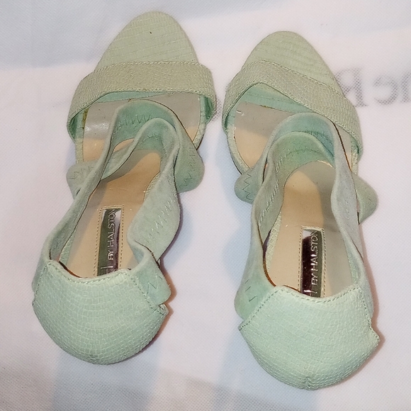 Halston Mint Green Open toe heels. New without tags. Leather Straps. Size 6 1/2M - Picture 7 of 12